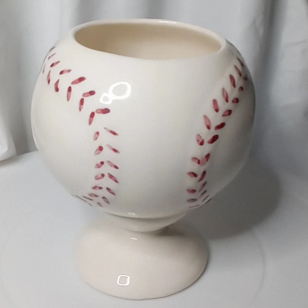 baseball cup Bobby McGee's Conglomeration Honolulu Hawaii souvenir